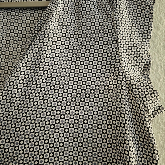 Silk Joie Women's Navy Gray White Geometric Blouse size Medium - Picture 5 of 8